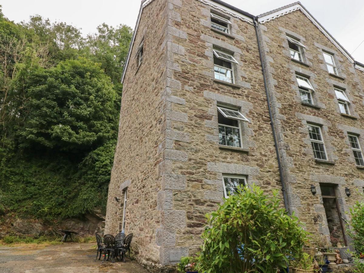 Villa The Old Mill Milford Haven Esterno foto