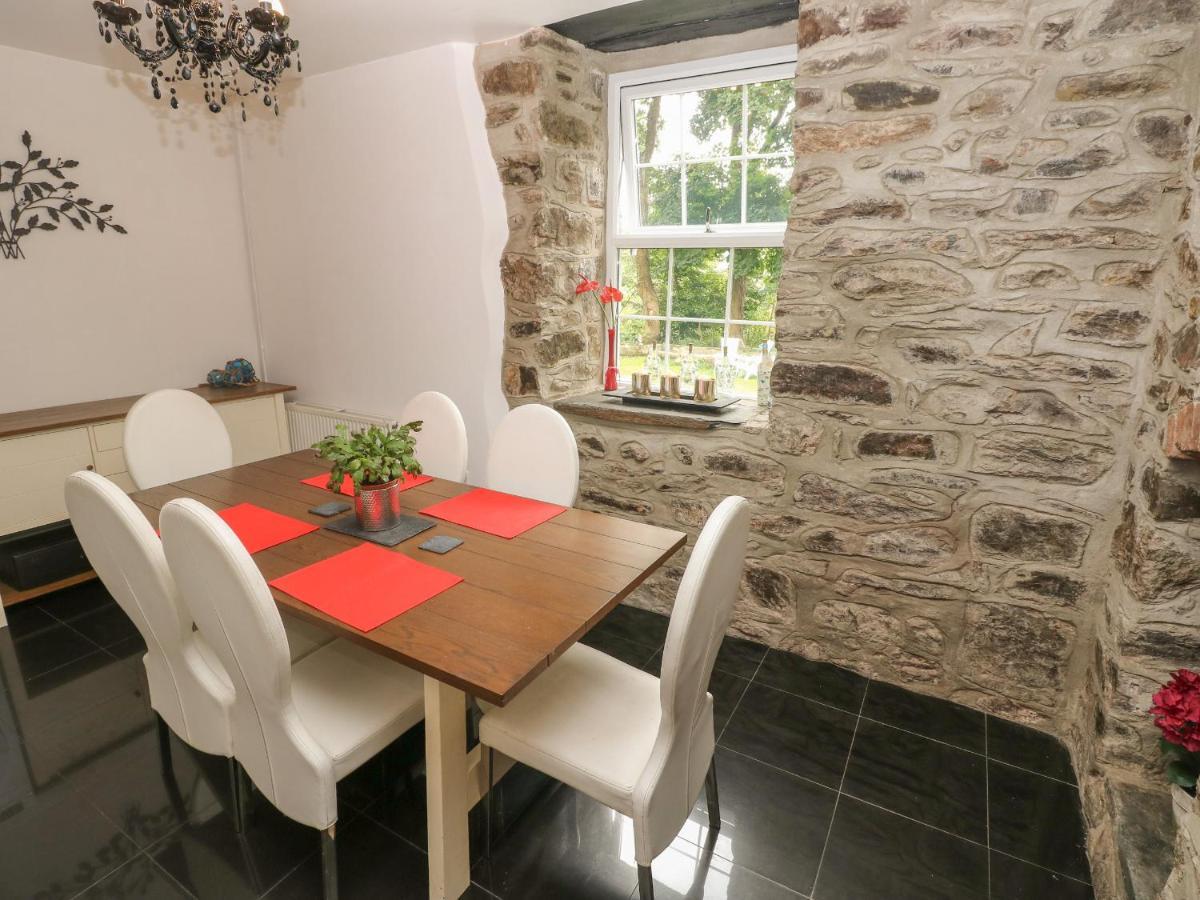 Villa The Old Mill Milford Haven Esterno foto
