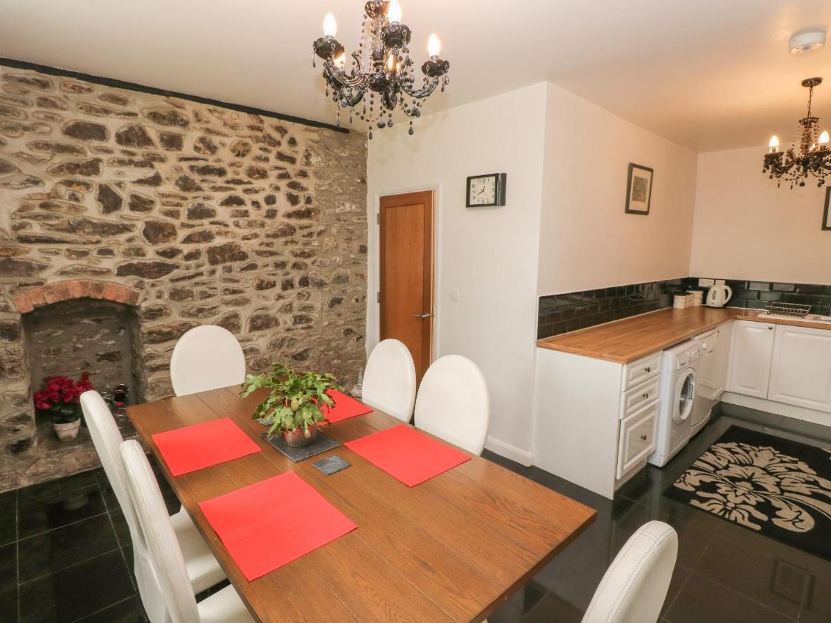 Villa The Old Mill Milford Haven Esterno foto